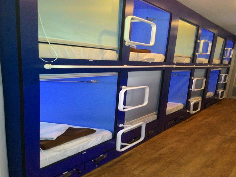 Qb Sleep Capsule Hotel Kuta Lombok Exteriér fotografie