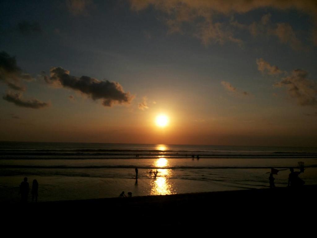 Qb Sleep Capsule Hotel Kuta Lombok Exteriér fotografie