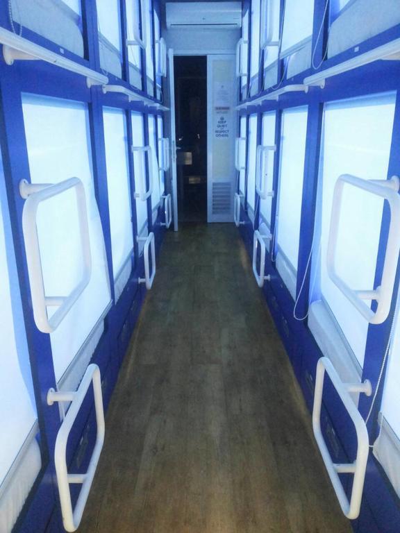 Qb Sleep Capsule Hotel Kuta Lombok Exteriér fotografie