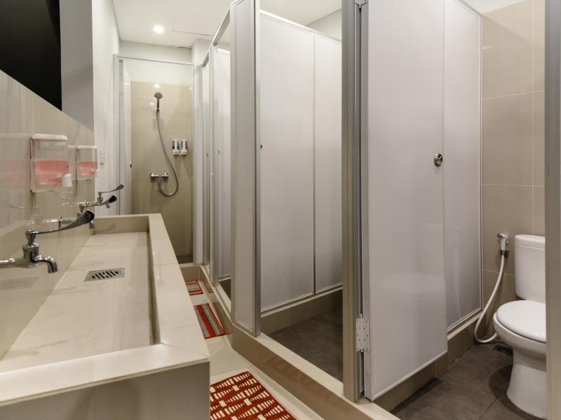 Qb Sleep Capsule Hotel Kuta Lombok Exteriér fotografie