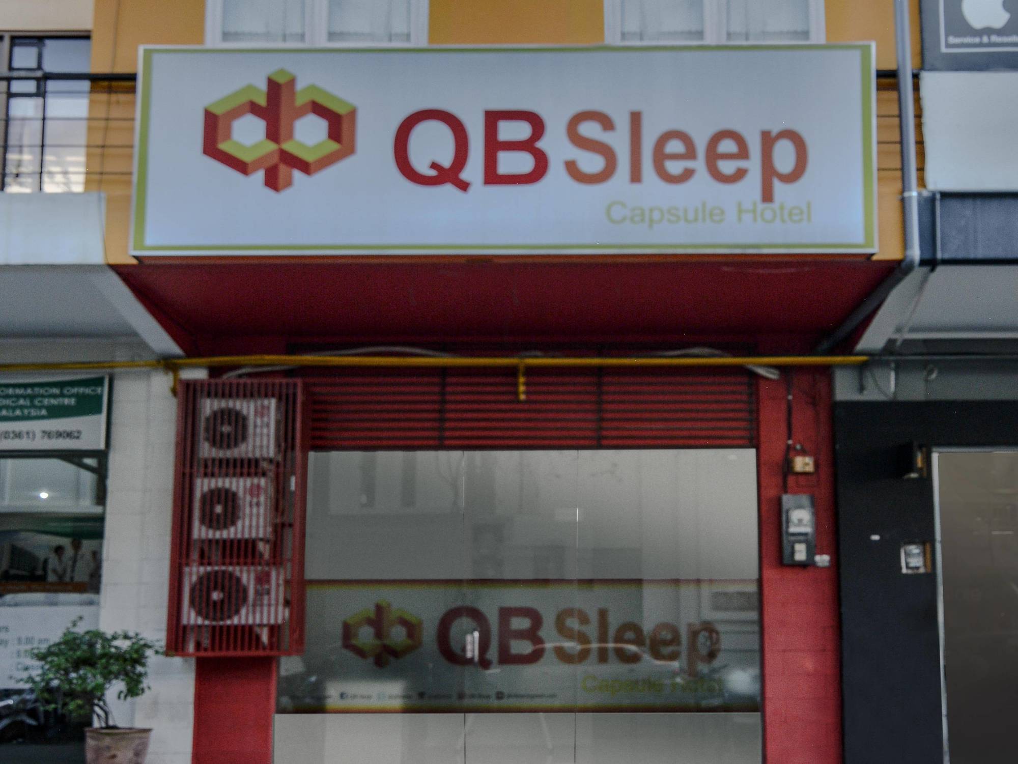 Qb Sleep Capsule Hotel Kuta Lombok Exteriér fotografie